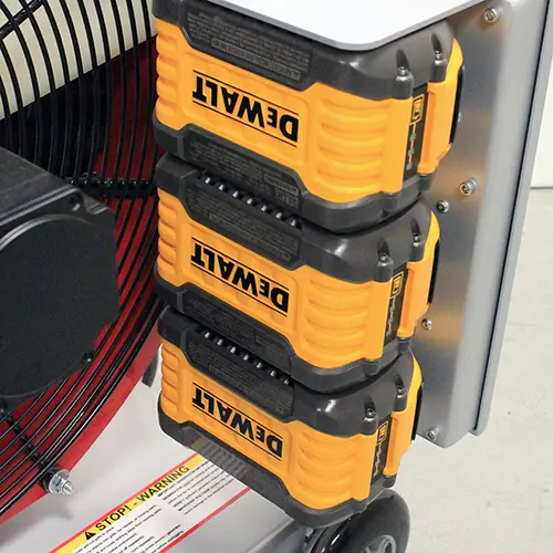 Tempest™ VS-1.2D Tech Series DEWALT Battery Power Blower w/Folding Handle - Image 4